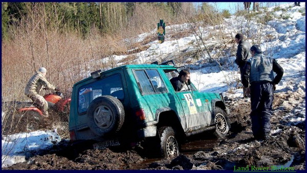 1-  Land Rover Brothers Chalenge 2011